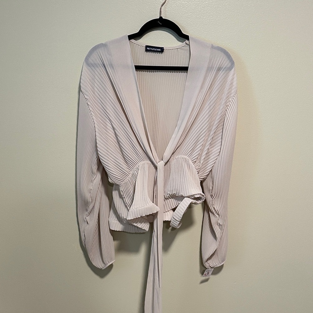 Pretty Little Thing Nude Chiffon Pleated Flounced Hem Blouse Size one size